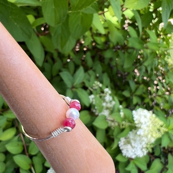 RUBY and Freshwater Pearl Sterling Silver Ring - Picture 8 of 15